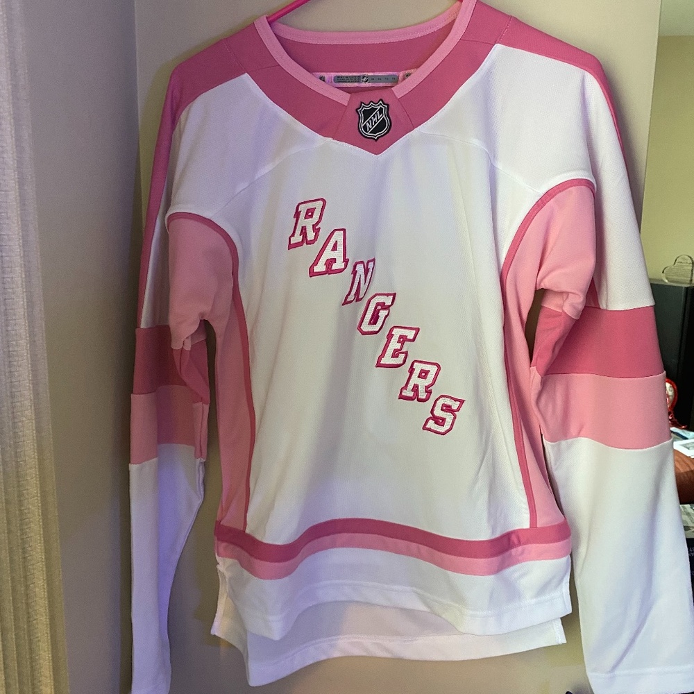 Girls NY Rangers NWT hockey jersey - size XL (16)